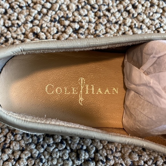 Cole Haan Patent Leather & Leather Loafers Women’s Size 5 in Gray & White EUC - Picture 7 of 9